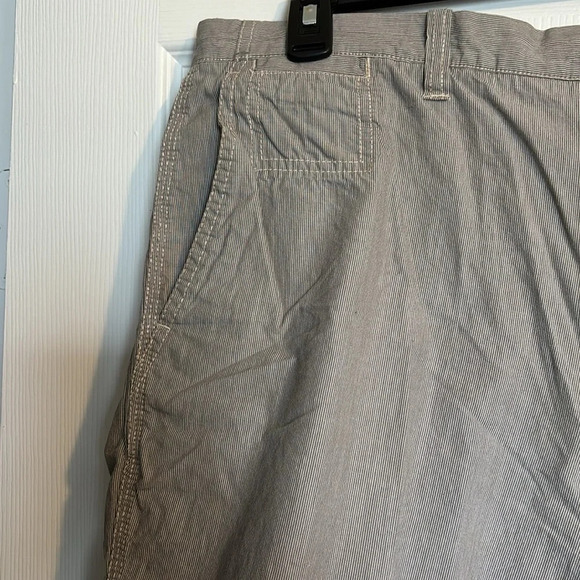 Club Room men’s blue and white striped shorts size 36 - Picture 3 of 7